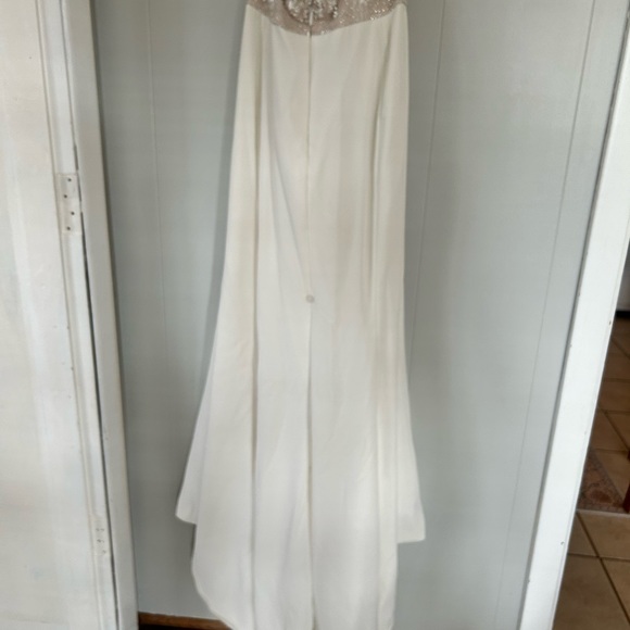 Irene Willowby by Watters Wedding Dress size 6 - Picture 5 of 16